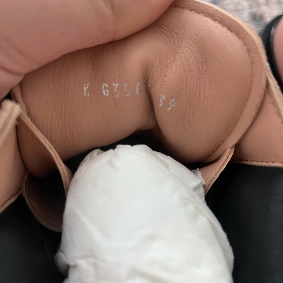 CHANEL LUG SOLE BOOTS - Picture 4 of 7